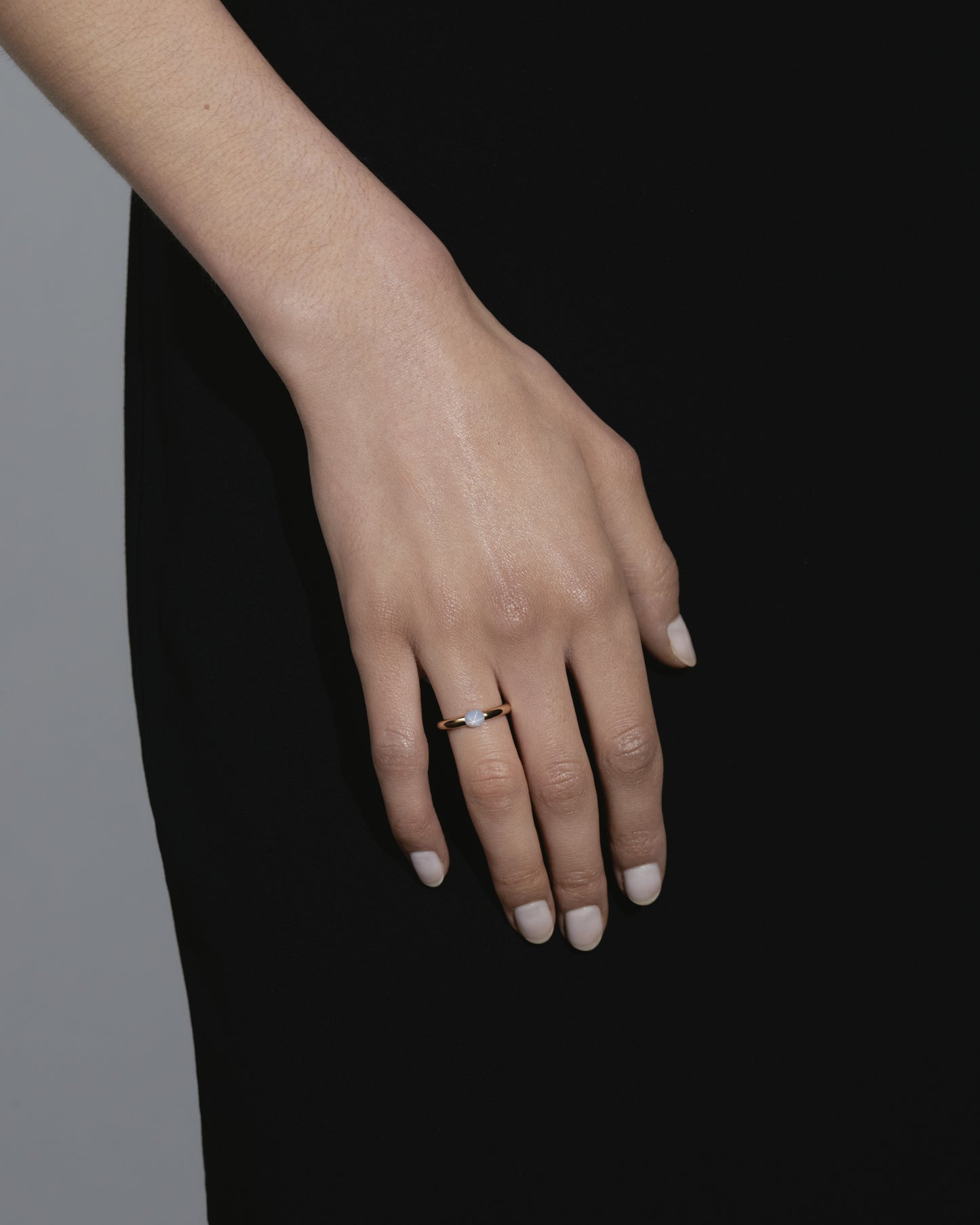 Floating Link Ring with Star Sapphire Small